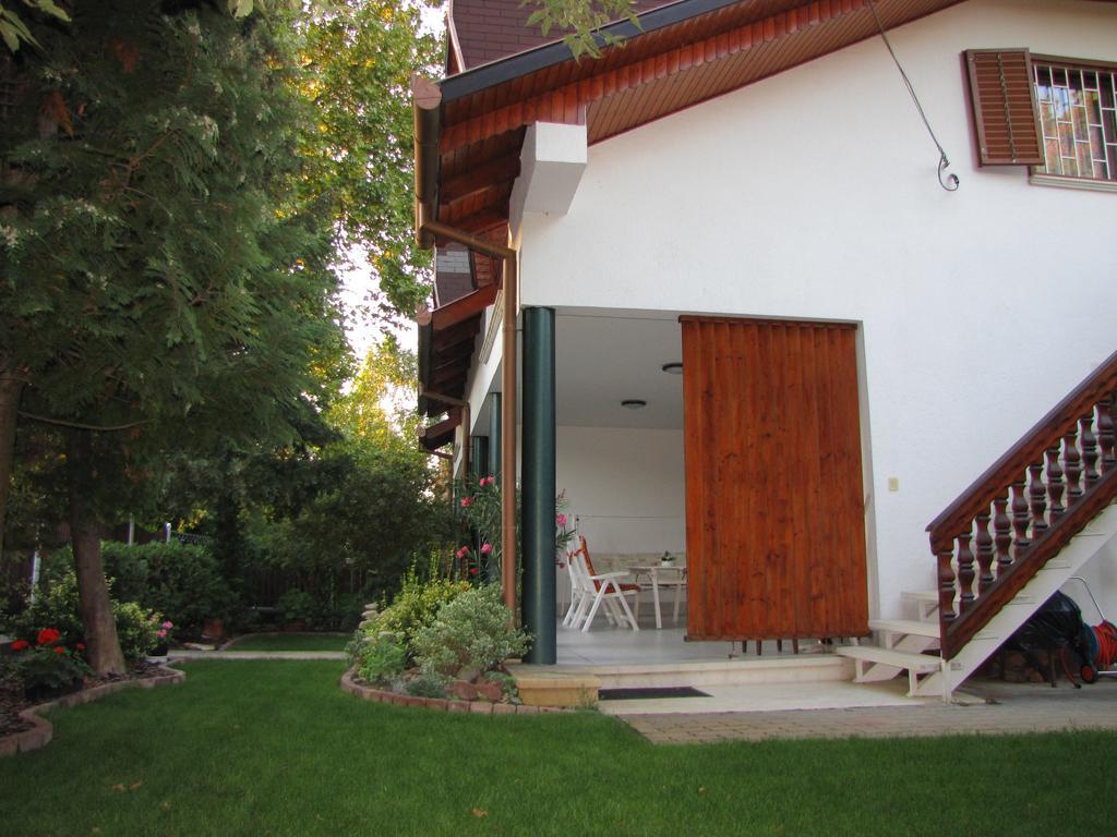 Schmidt Apartment Balatonfenyves Room photo